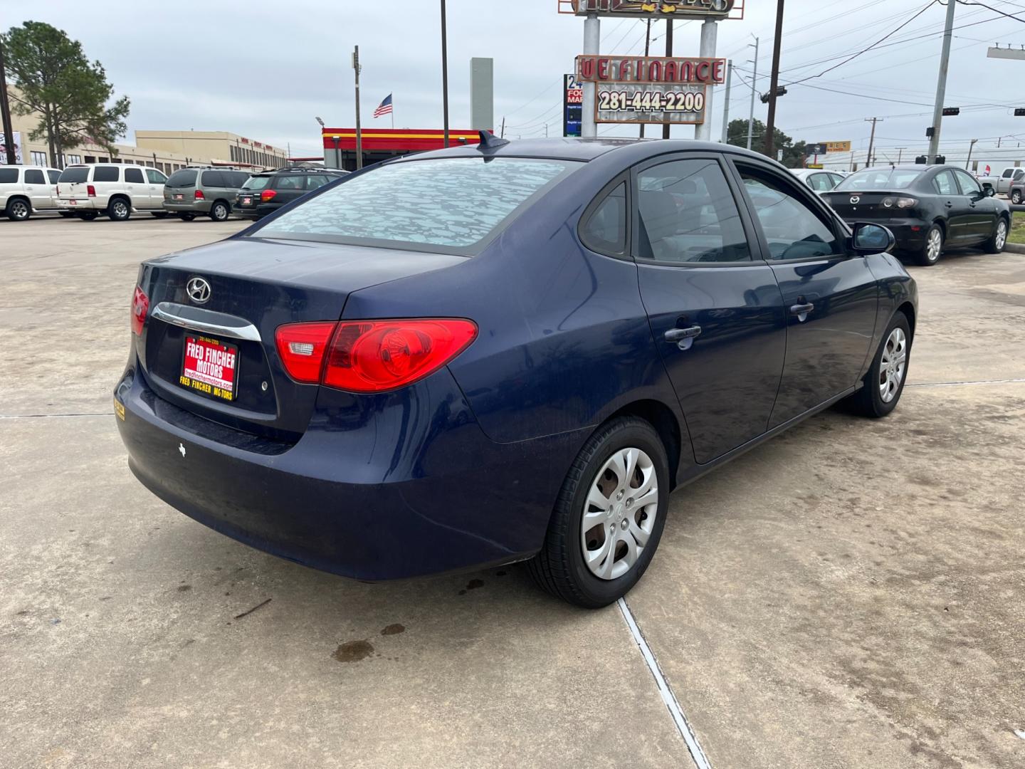 2010 blue /TAN Hyundai Elantra GLS (KMHDU4ADXAU) with an 2.0L L4 DOHC 16V engine, Automatic transmission, located at 14700 Tomball Parkway 249, Houston, TX, 77086, (281) 444-2200, 29.928619, -95.504074 - Photo#6